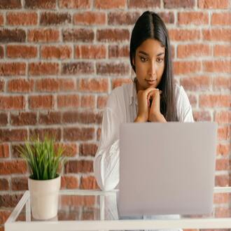 Alternatives d'études économiques : investissez dans votre avenir sans vous ruiner -  cursos baratos online con certificado