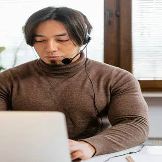 Améliorez la fidélisation de la clientèle en utilisant l'intelligence émotionnelle dans chaque interaction - service client intelligence emotionnelle