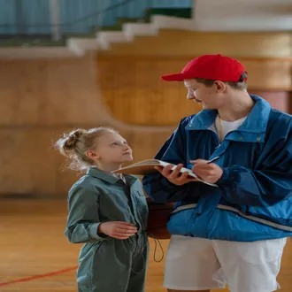 Comment utiliser les « questions puissantes » pour éveiller la pensée critique chez vos élèves - coach educatif