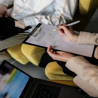 Neuromarketing et émotions : comment créer un lien avec les clients en 5 étapes - neuromarketing