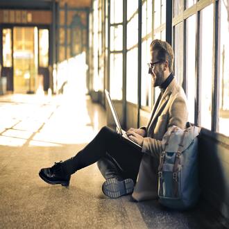 Où puis-je trouver des cours en ligne abordables ? -  cursos baratos online con certificado