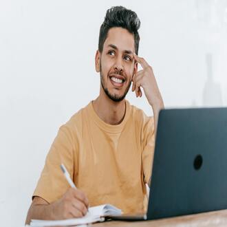 Quel type d'interaction y a-t-il entre les étudiants et l'instructeur dans un cours en ligne certifié ? -  cursos baratos online con certificado
