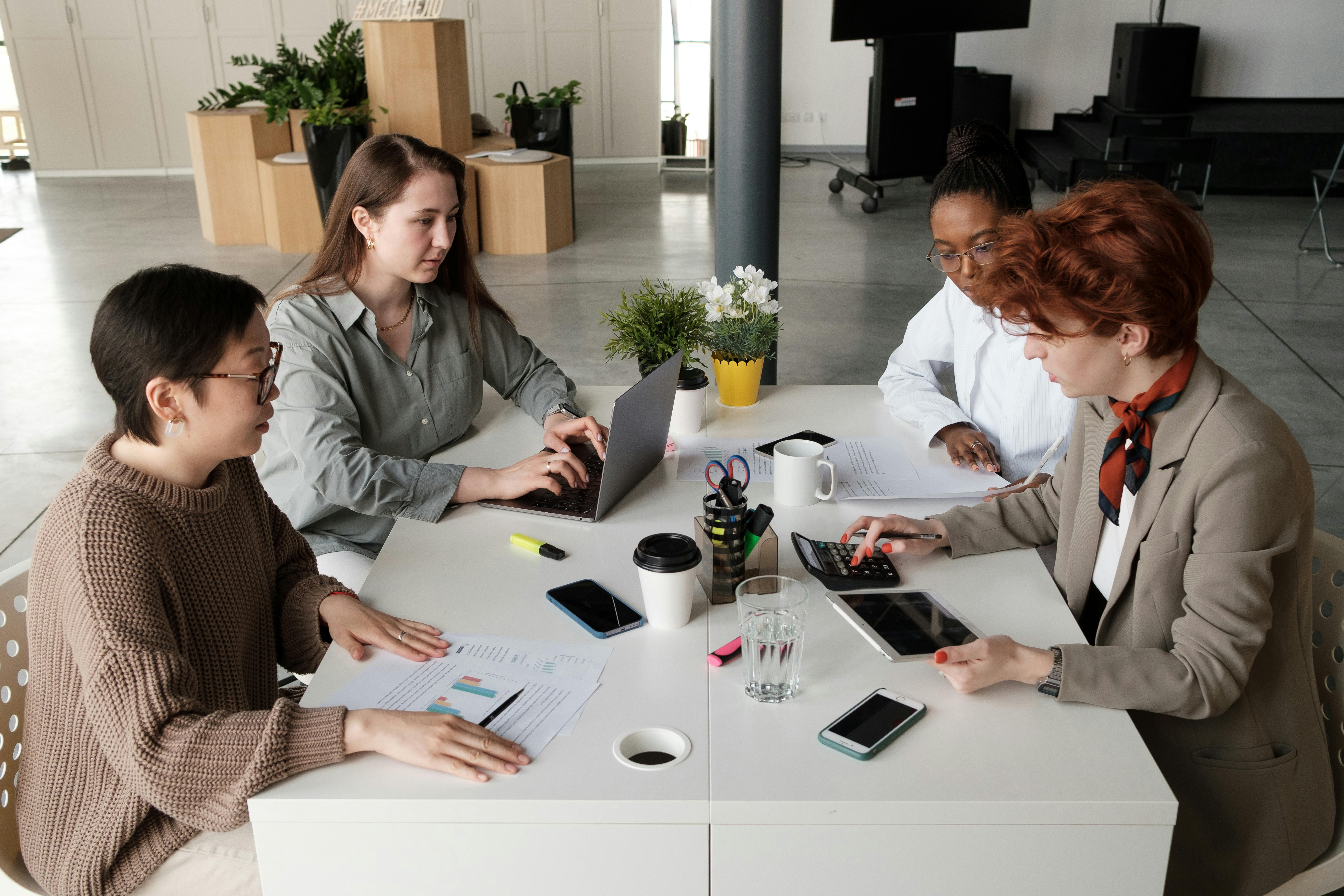 Syndrome de l'imposteur en entrepreneurs: la peur secrète d'être 'découvert